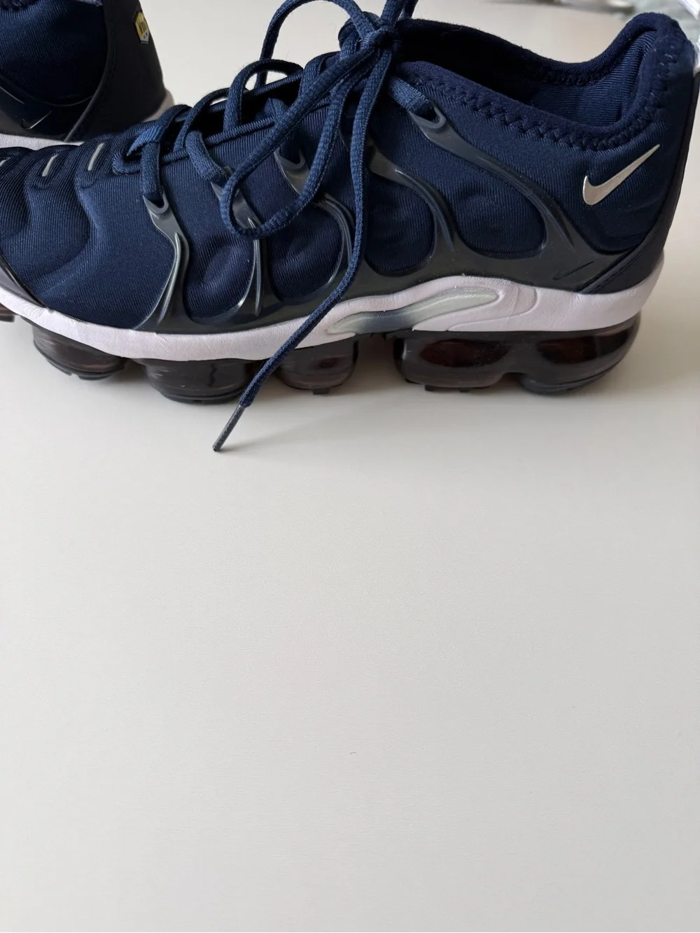 Nike Air VaporMax Plus Midnight Navy & White Mens Lace-Up Sneakers- Size 7
